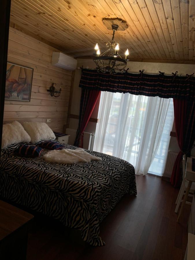 Relax Complex Hotel Boryspilʼ Exterior foto